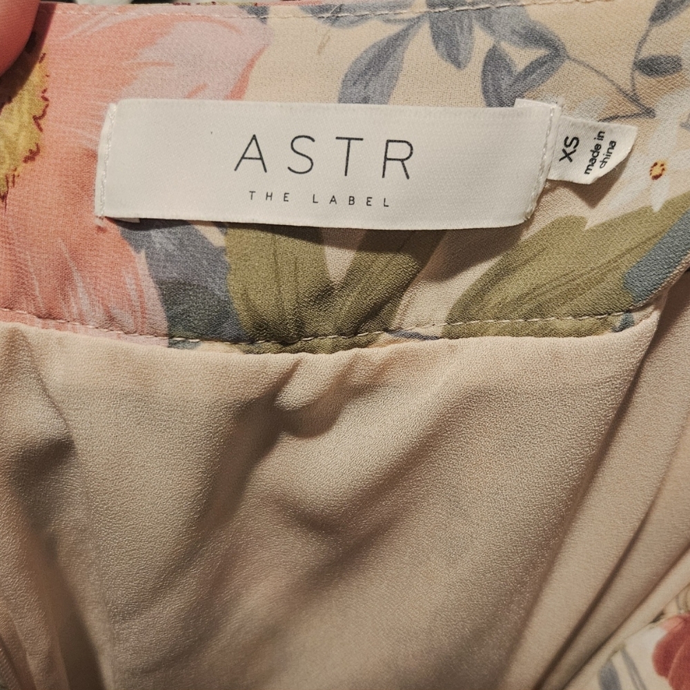 ASTR The Label Frolic Floral Cutout Maxi Dress Size Small - Picture 5 of 5